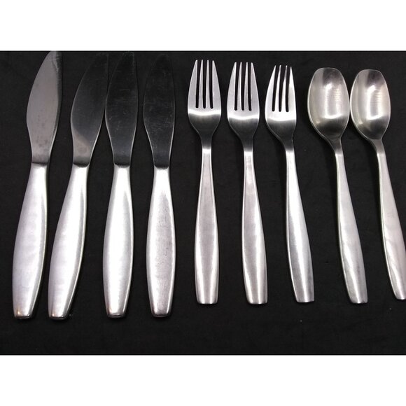 Gourmet Settings Silverware Non Stop Collection Flatware 9 Pieces Total - Picture 1 of 12